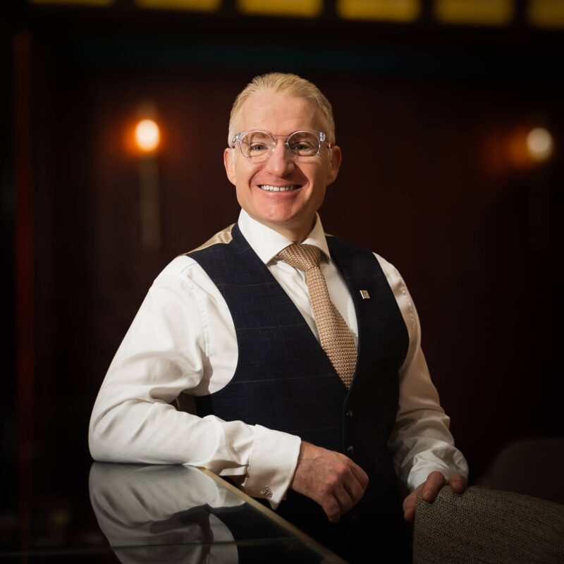 Dr Richard Coates
